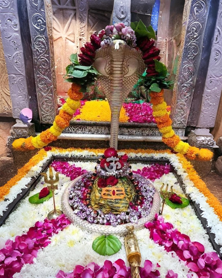 Omkareshwar — Mandhata hill island shaped like Om
